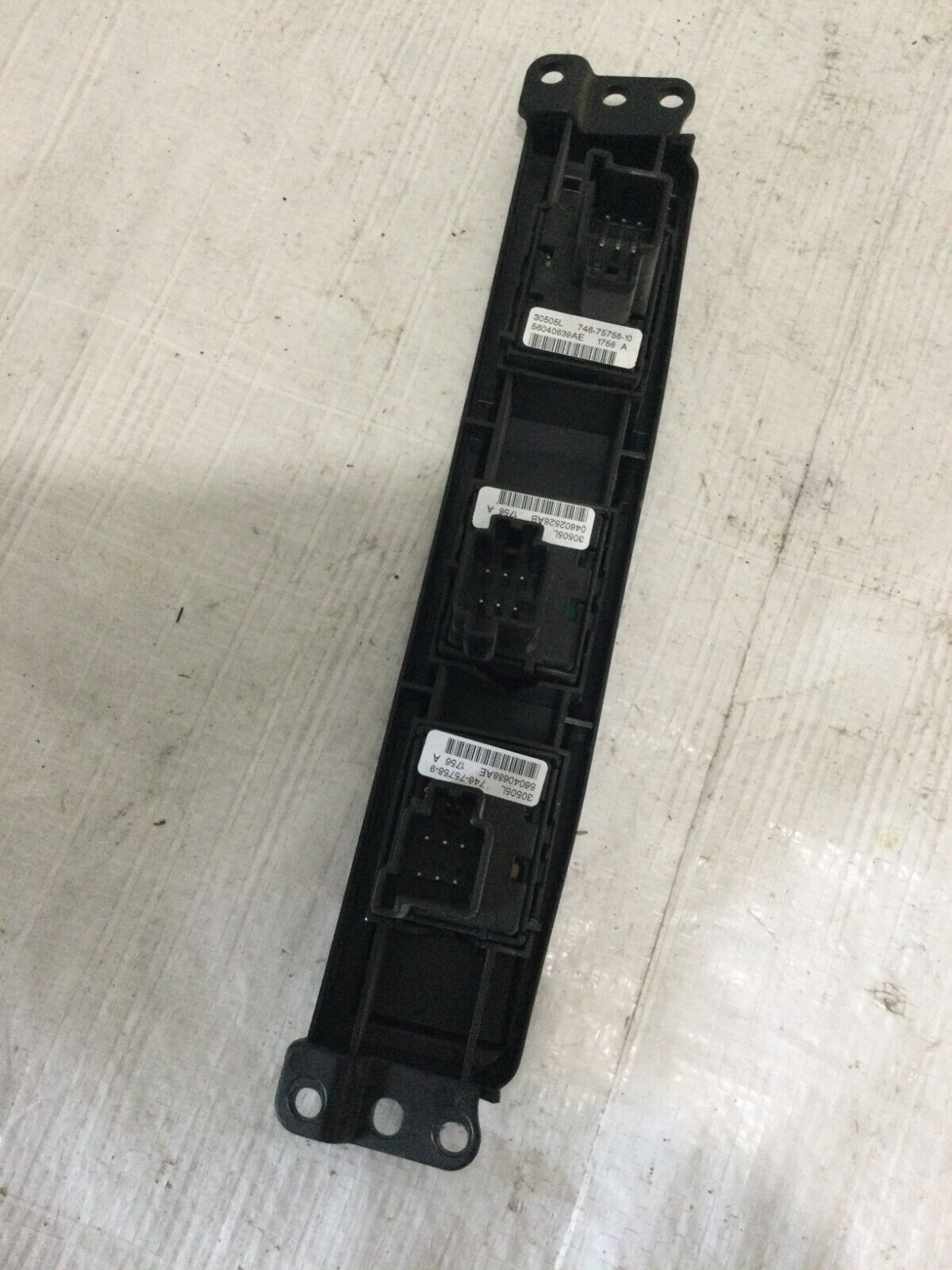 2007 Dodge Ram 1500  Rear Sliding Window Heated Seat Switch w/Bezel OEM