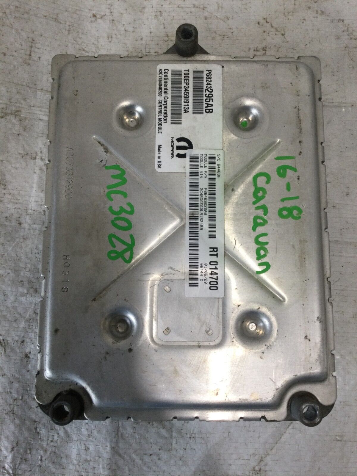 2018 Dodge Grand Caravan Engine Control module unit P68243295AB OEM