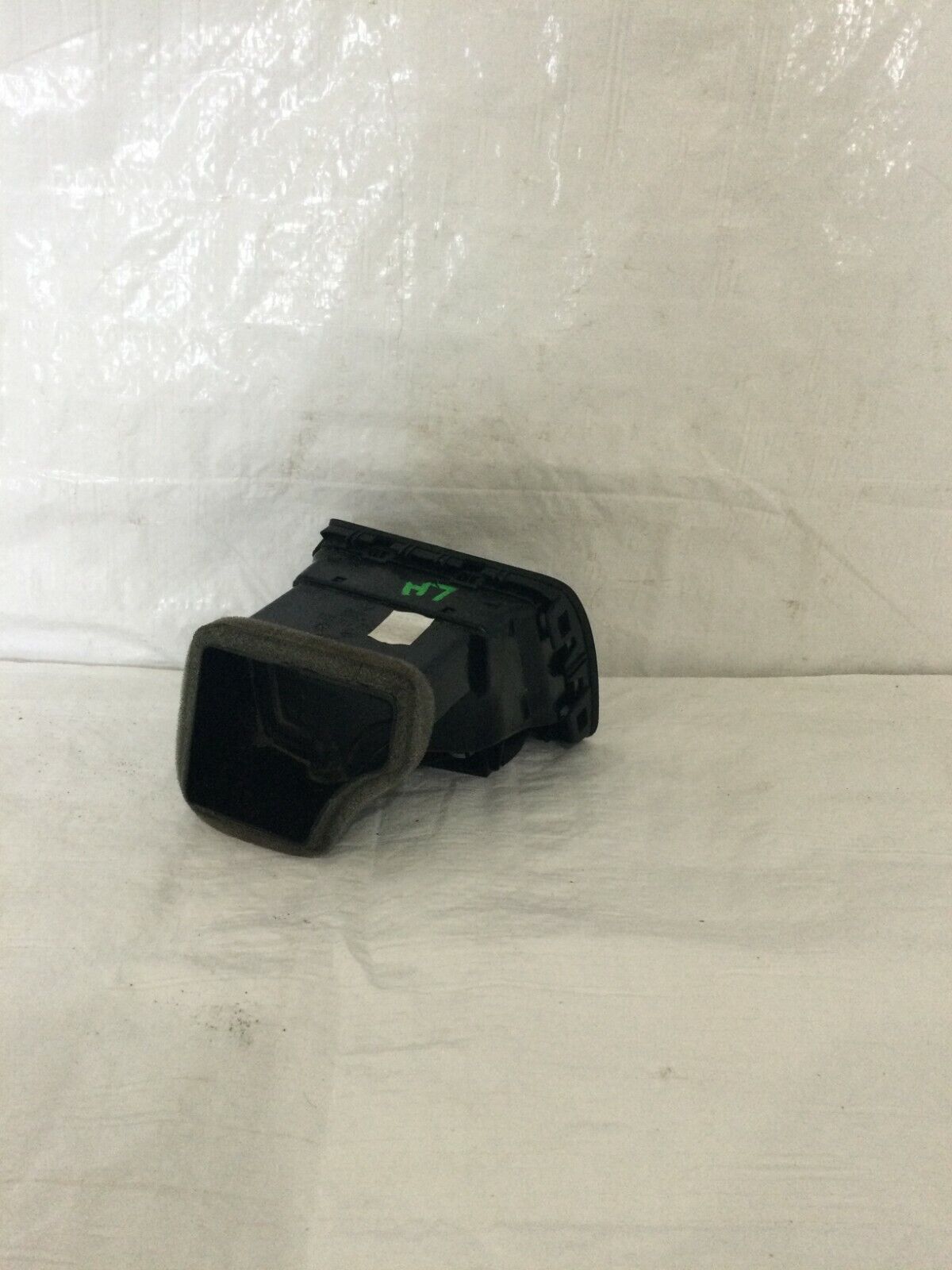 2006 Volkswagen Jetta Left Driver Side Dash Air Vent 1K0819703 OEM