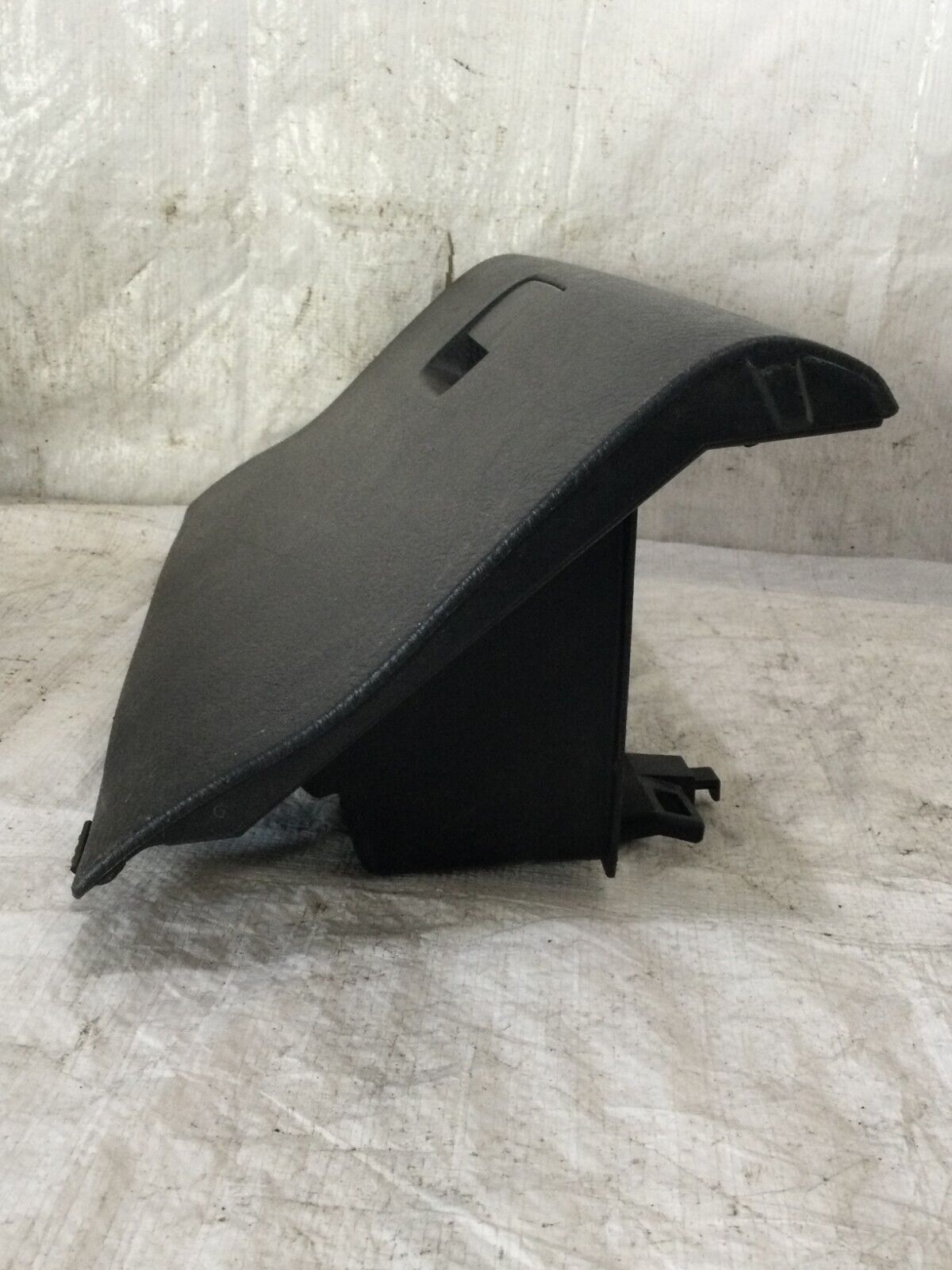 2002-2005 Dodge Ram 1500 Black Passenger Dash Glove Box 1000281DX9AA OEM