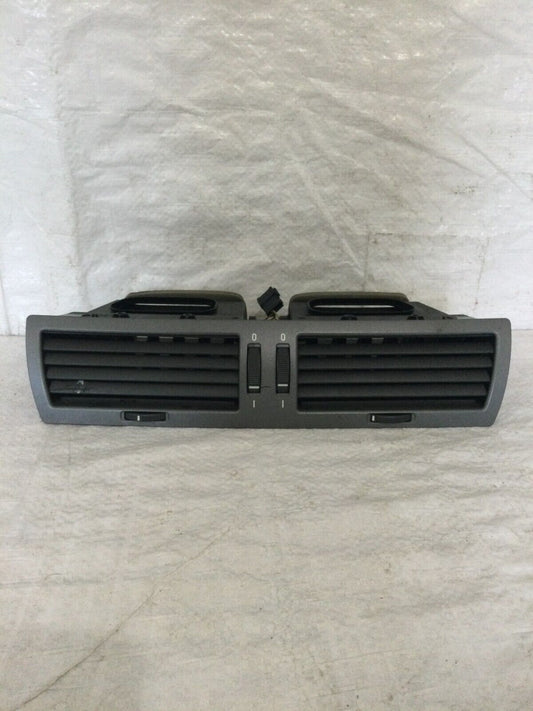  2004 BMW 745i E65/E66 Center Dash Air Vent OEM