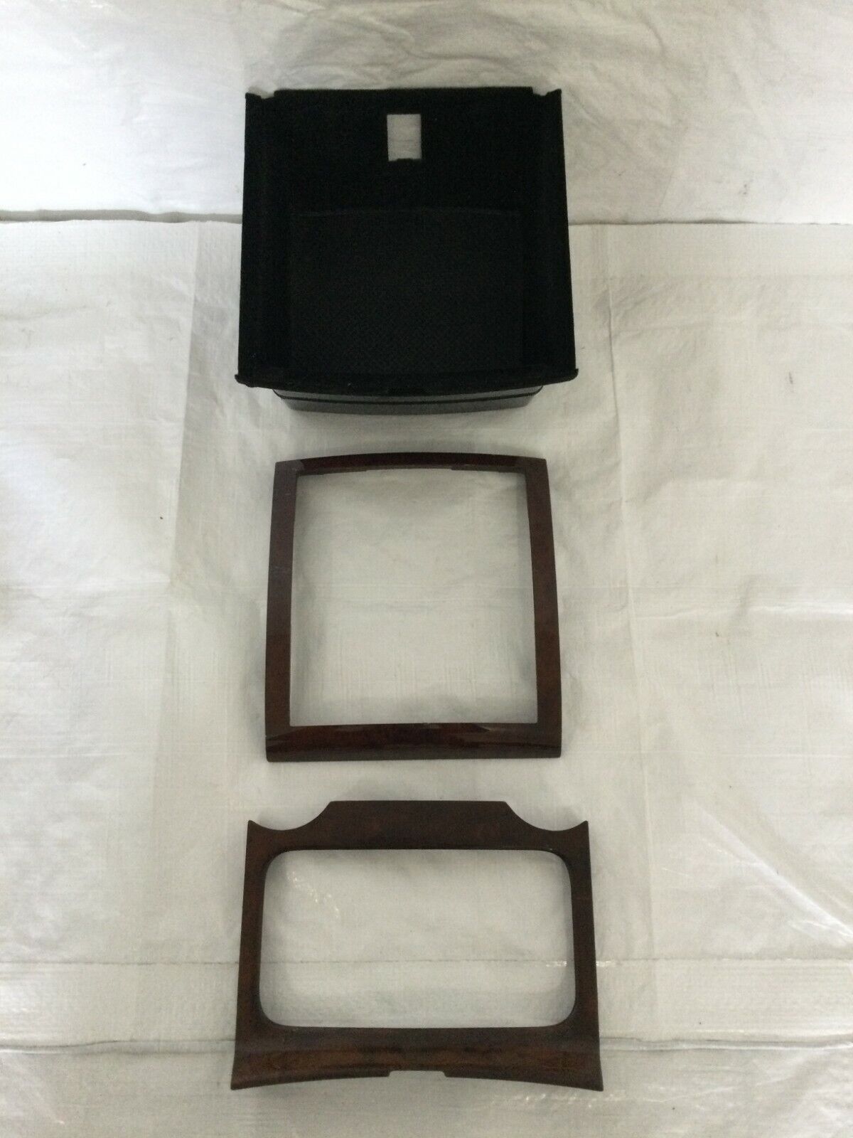 2007 Volkswagen Touareg Center Console Cup Holder Trim Cover Panel 7L6864378 OEM