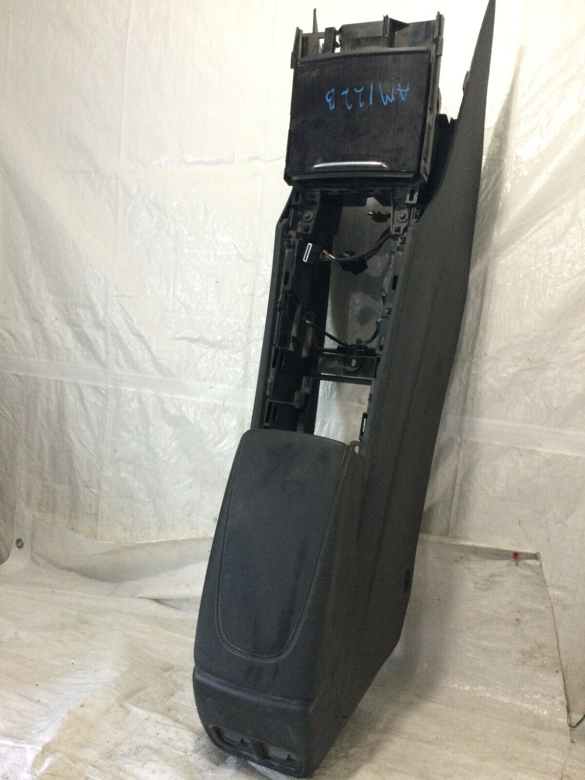 2019 Buick Regal Front Floor Console Assembly OEM