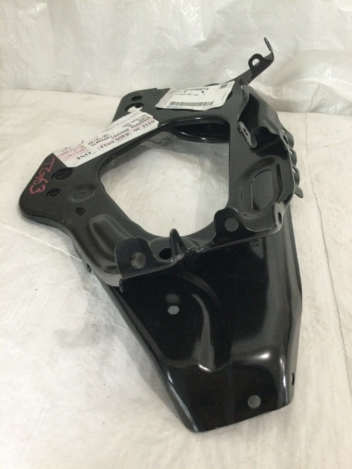 2019-2022 Chevrolet Silverado 1500 Side Front Driver Side Bumper Fascia Bracket