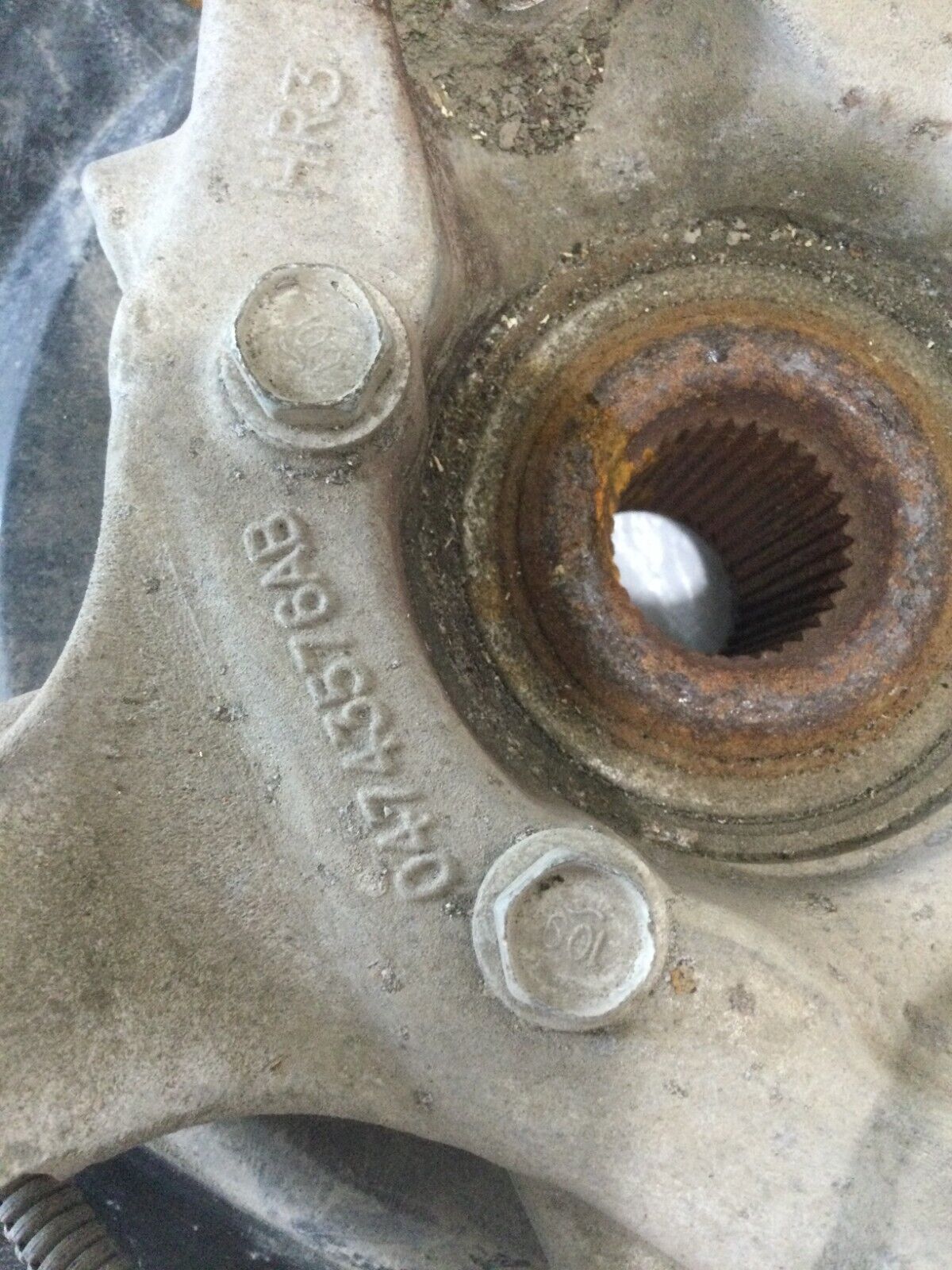 2017 Dodge Grand Caravan Front Right Spindle Knuckle Bearing Hub OEM