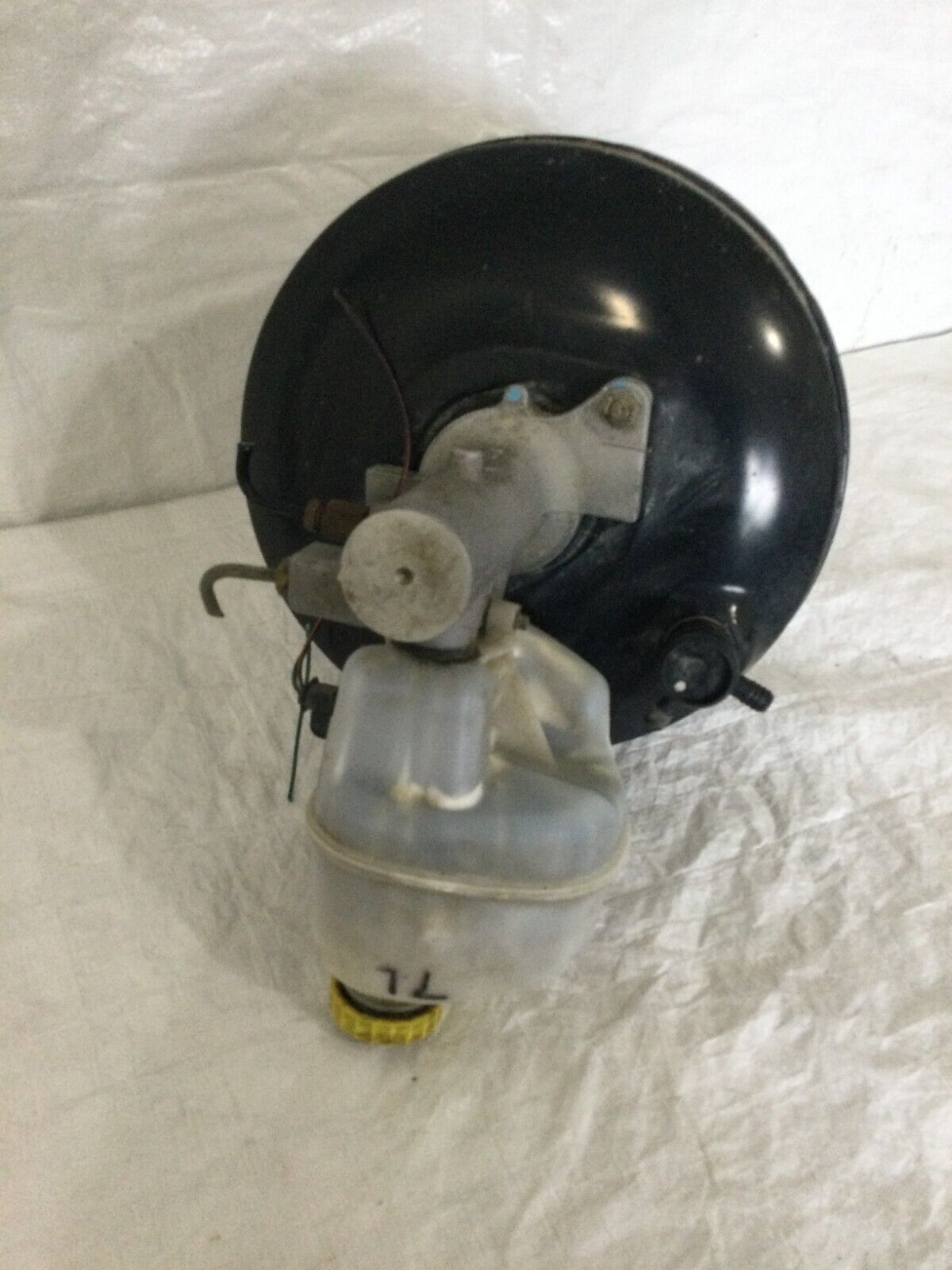 2004 Dodge Ram 1500 Power Brake Booster W/ Reservoir OEM 52110250AF 5.7L