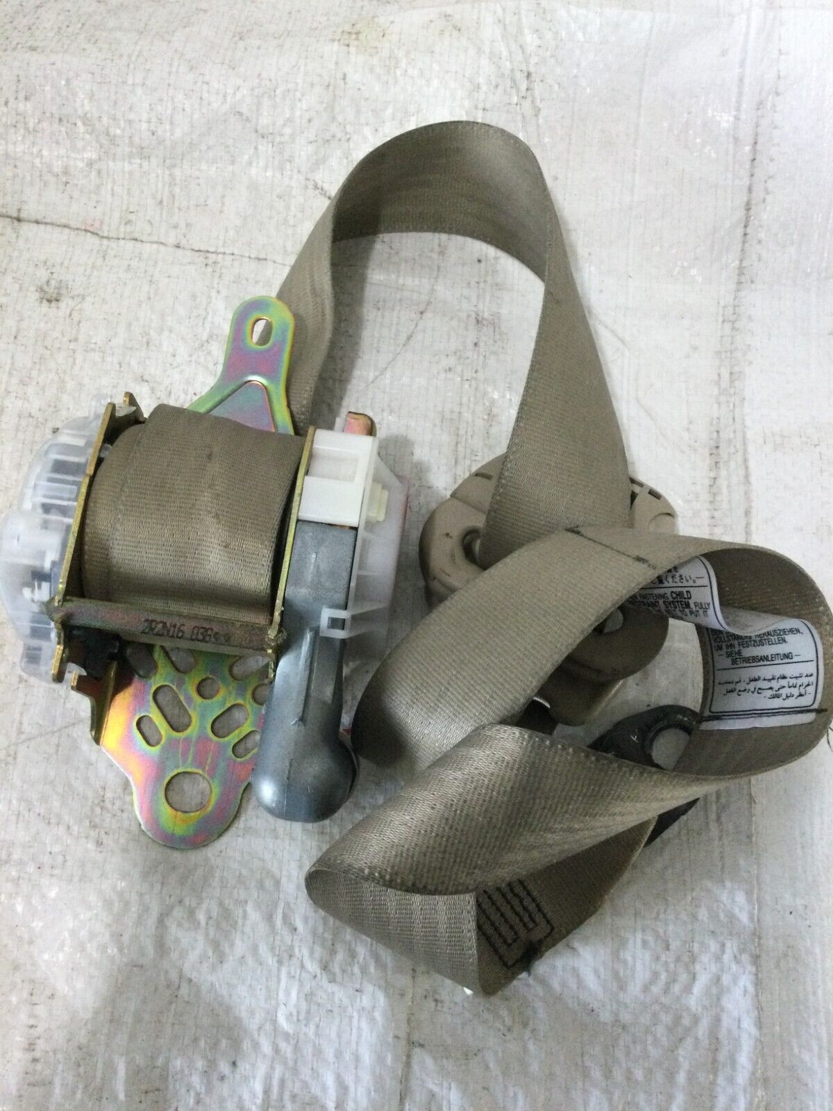 2003 Toyota Highlander Front Right Passenger  Side Seat Belt  Bucket OEM