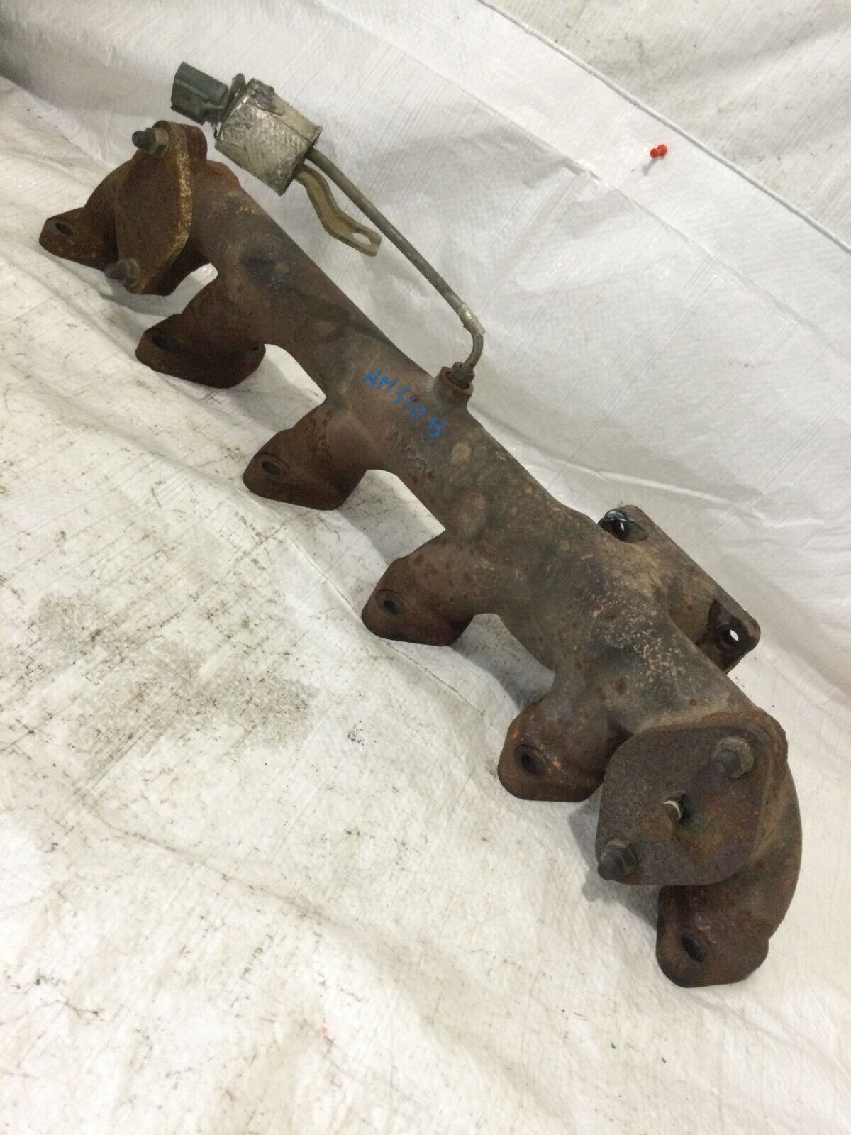 20014 Dodge Ram 3500   Turbo Diesel Exhaust Manifold OEM