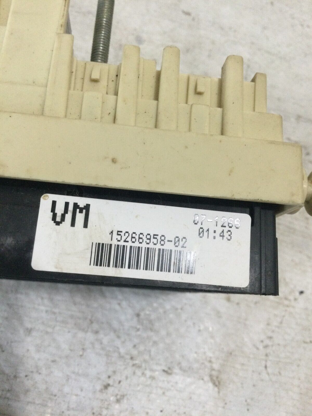 2007 Chevrolet Silverado 1500 Cabin Fuse Box OEM 15266958