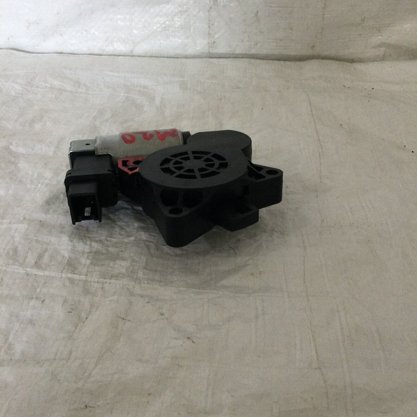 2004-2005 Mazda 6 Hatch Back Rear Right Power Window Motor OEM