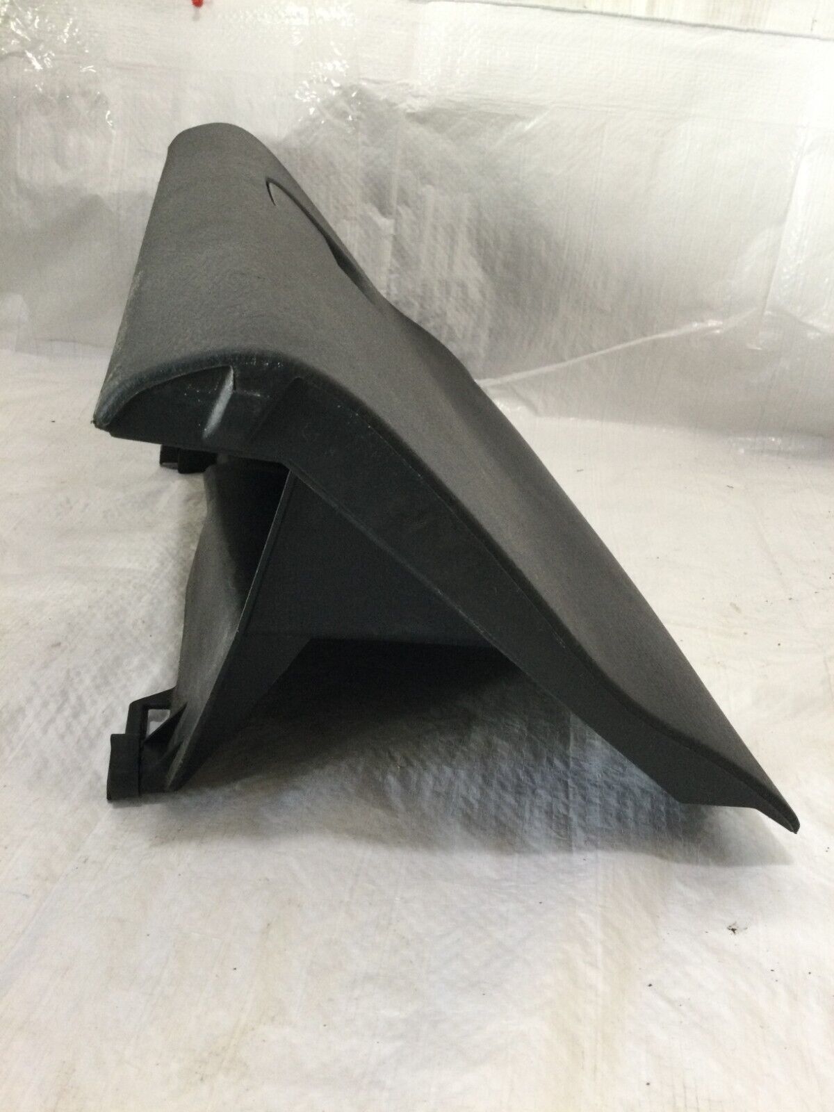 2002-2005 Dodge Ram 2500 Glove Box Assembly OEM 5GT18TRM