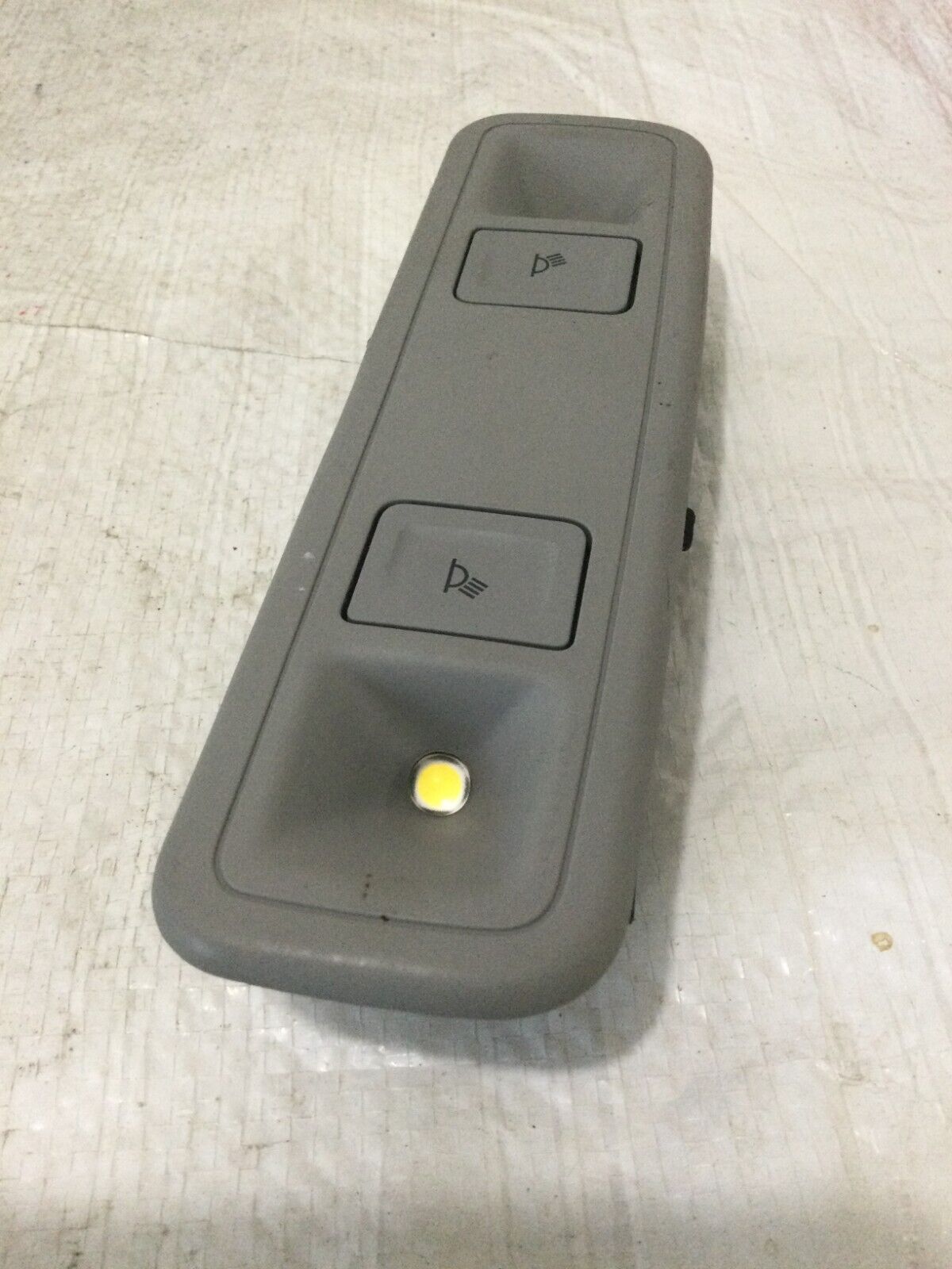 2019-2022 GMC Sierra 2500 Interior Dome Light 84407750 OEM