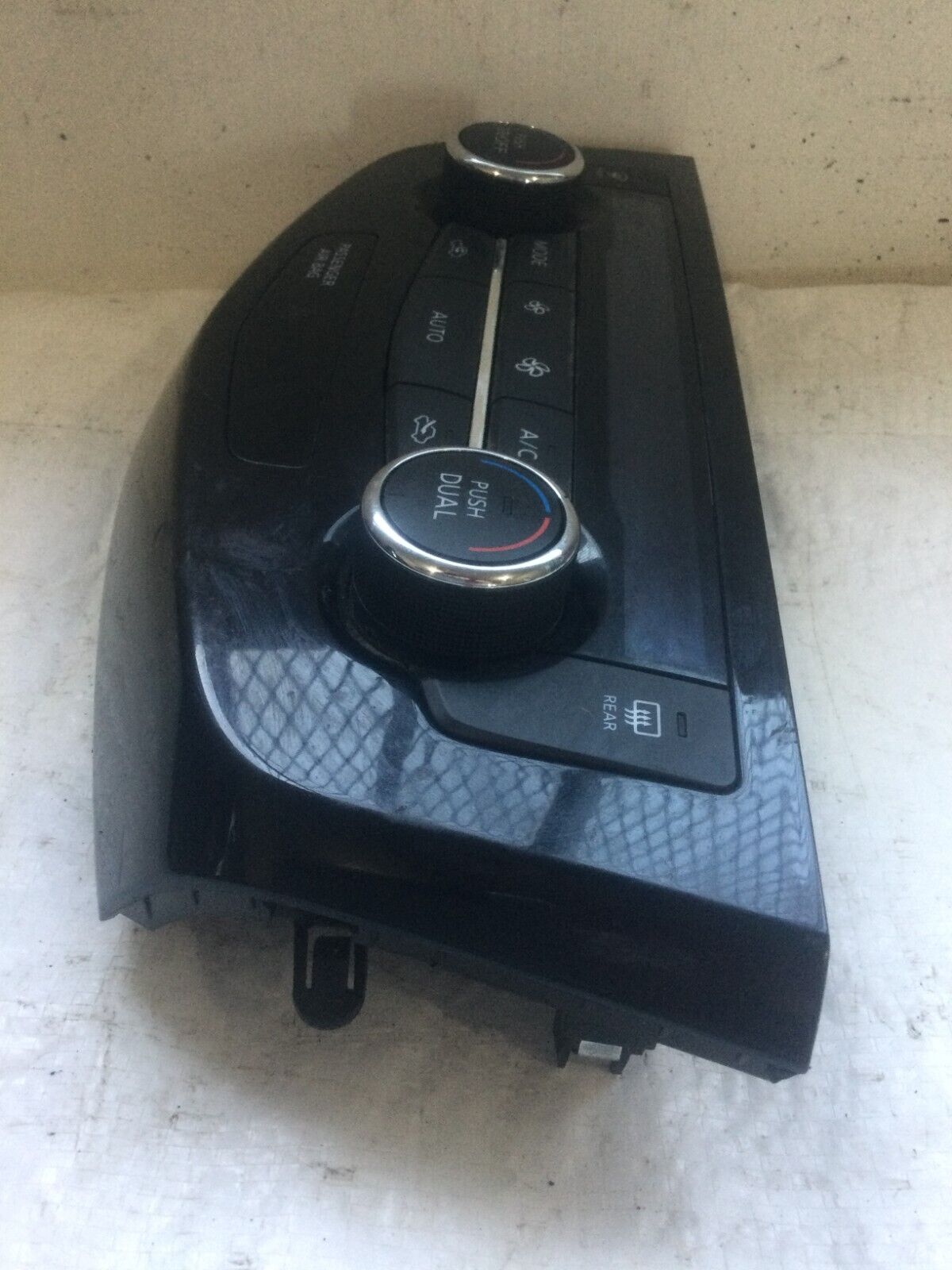 2017 2018 2019 Nissan Rogue AC Heater Climate Control Temp Module 27500-7FE0A