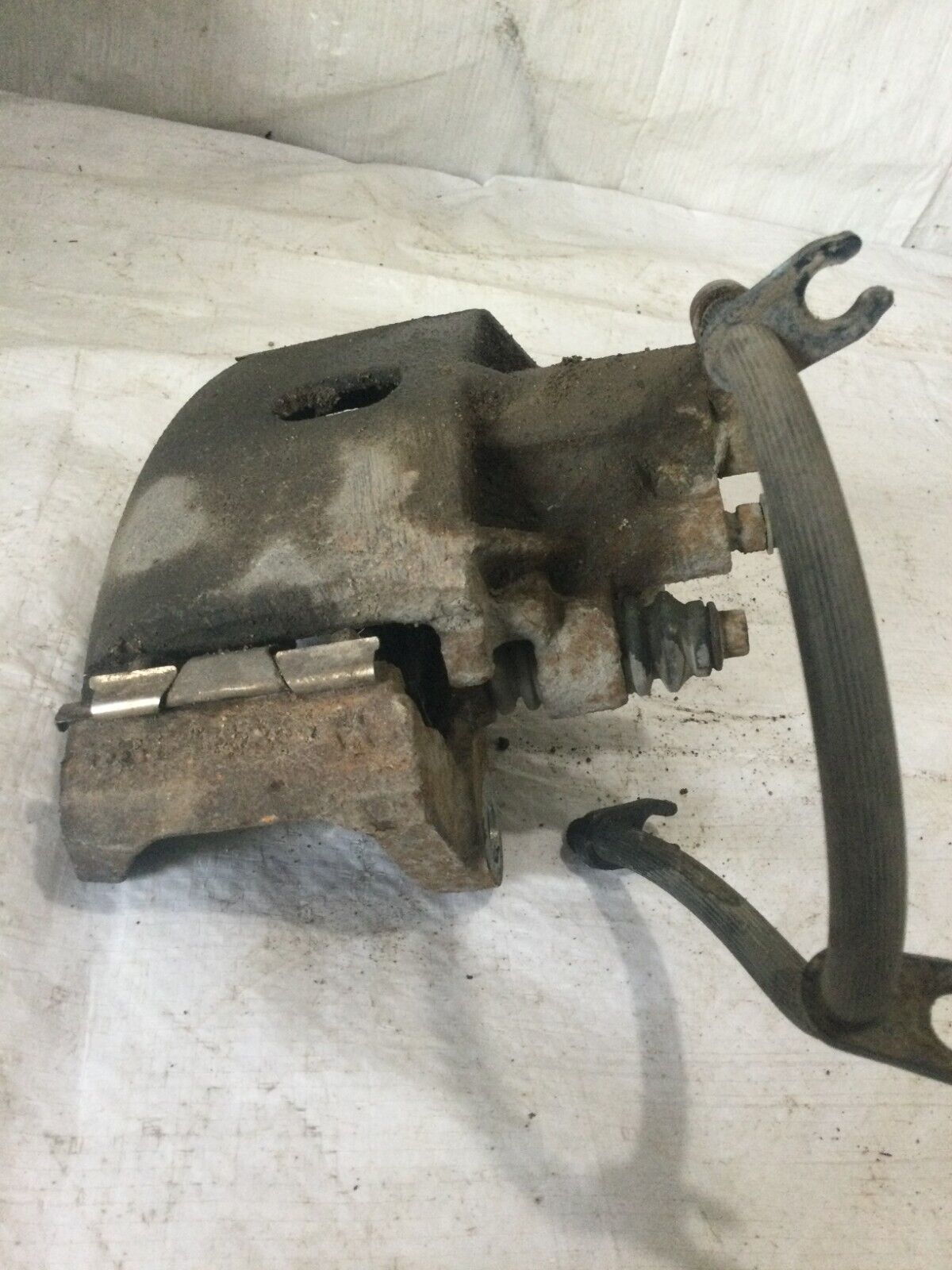 2004 - 2006 Dodge  Ram 1500 Rear Right  Brake  Caliper OEM