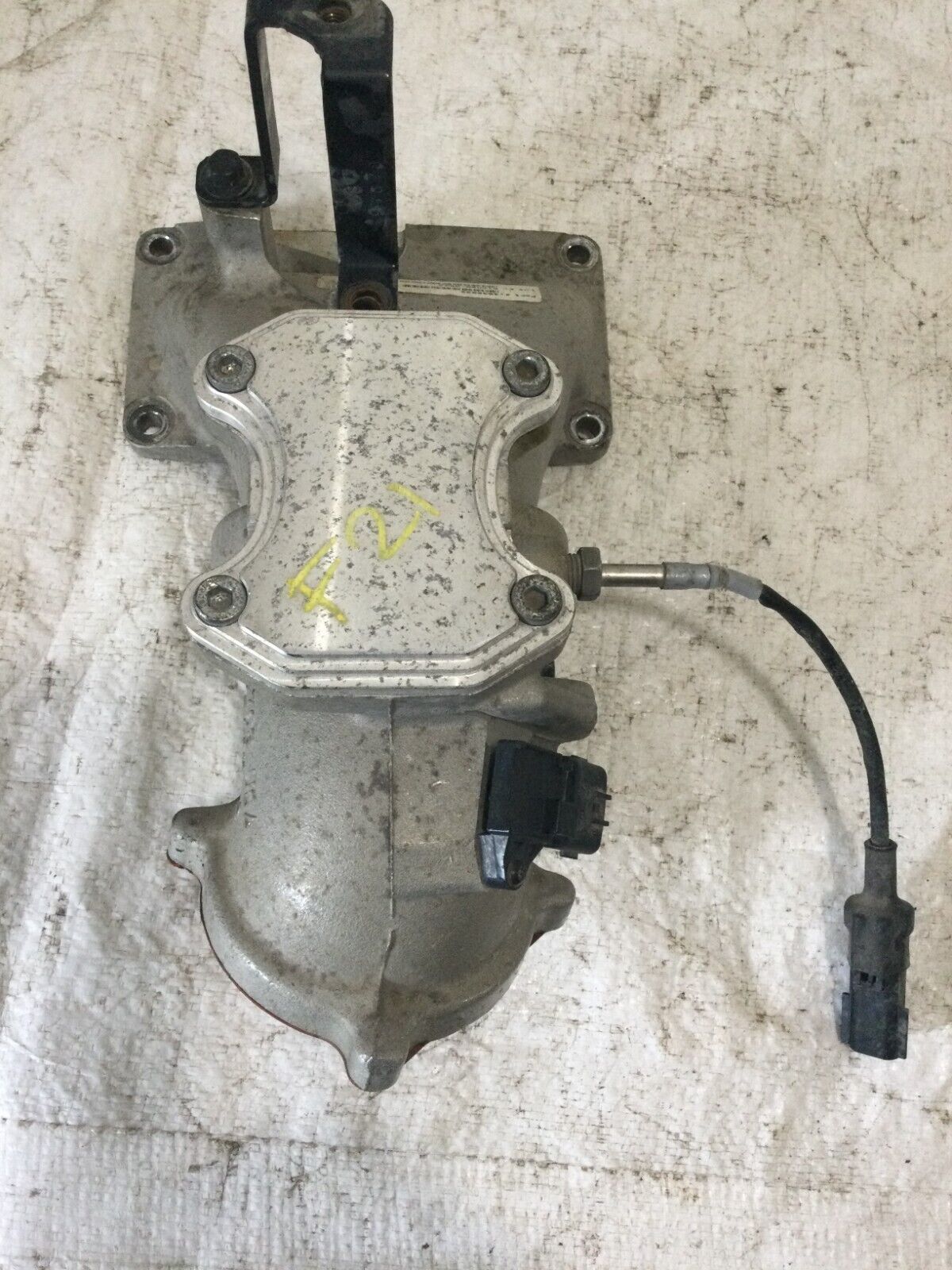 RAM 2500 3500 6.7l Cummins Diesel EGR Intake Horn 2007 OEM