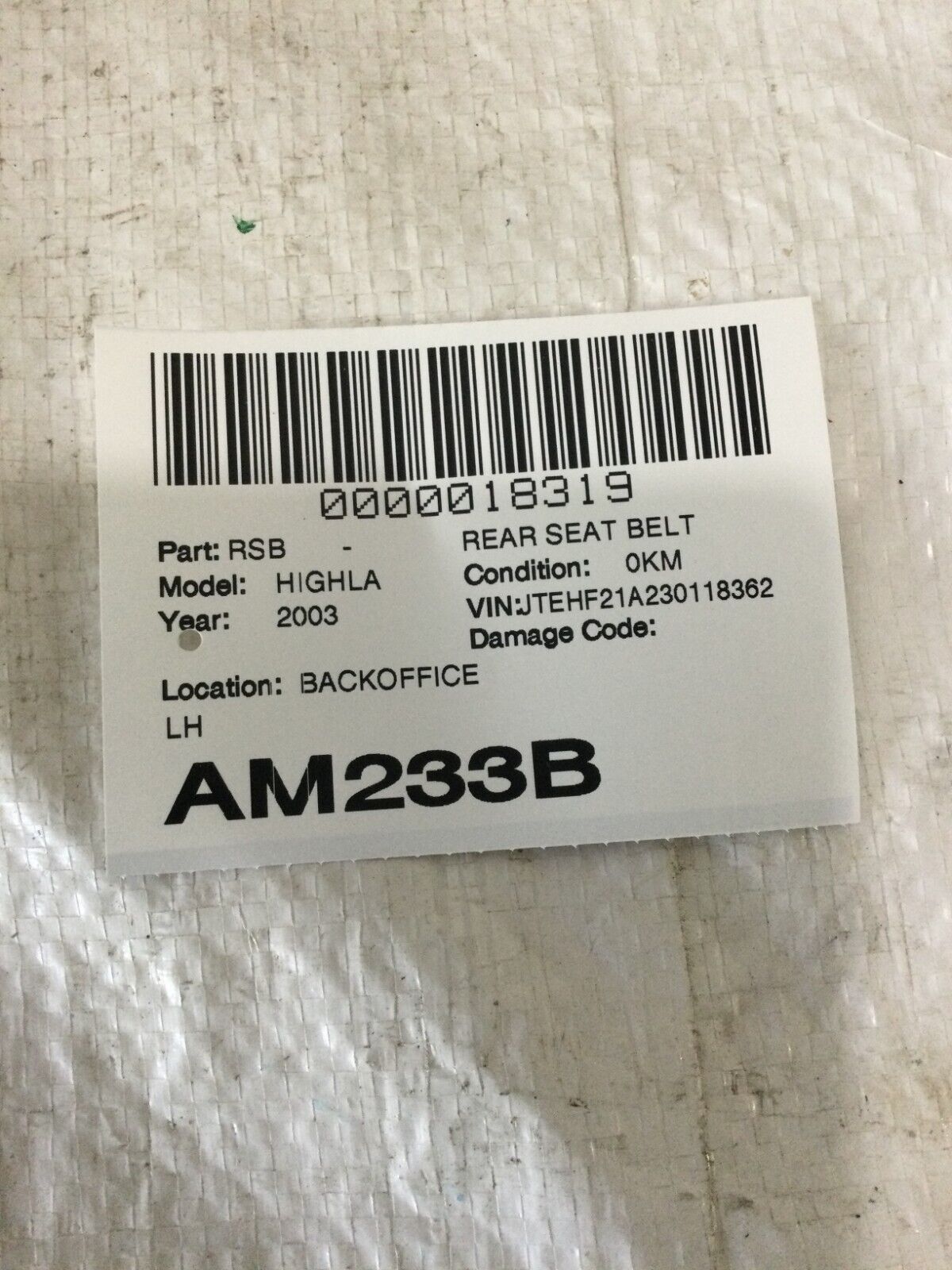 2003 Toyota Highlander Rear Left Driver Side Seat Belt OEM