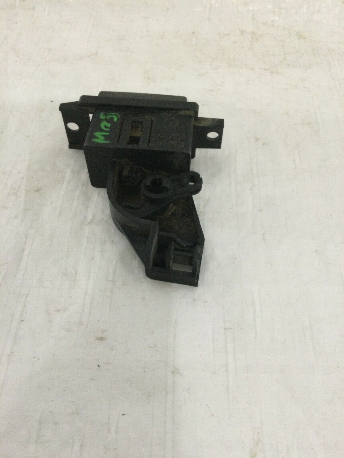 2006 BMW 750Li Sedan Glove Box Compartment Release Button OEM 