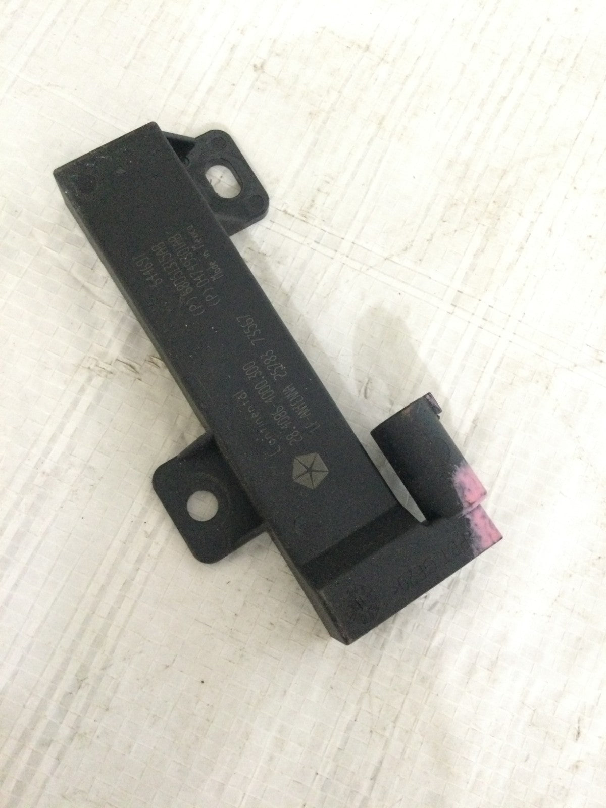 2019 Jeep Compass Keyless Entry Antenna Module OEM 68051315AB