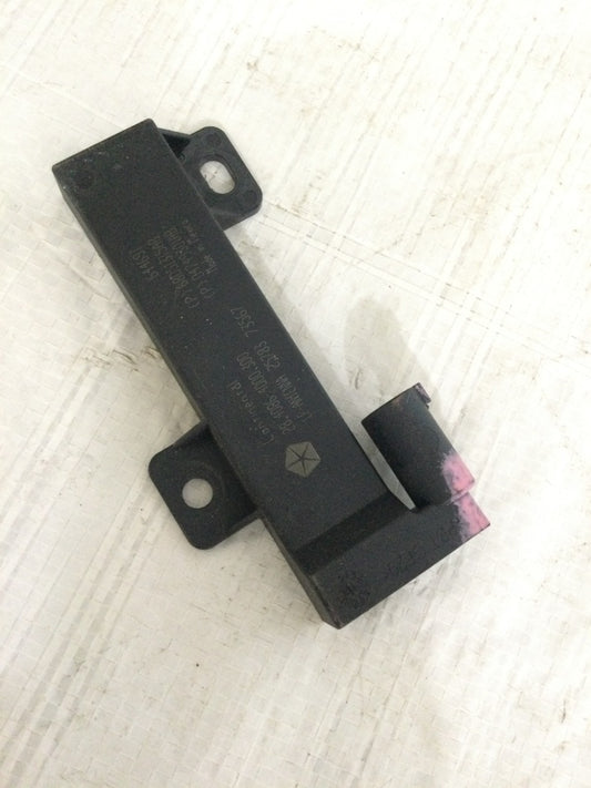 2019 Jeep Compass Keyless Entry Antenna Module OEM 68051315AB