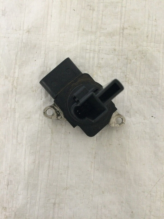 2010-2013 Landrover LR4 Mass Airflow Sensor 7G9N-12B579-AB OEM