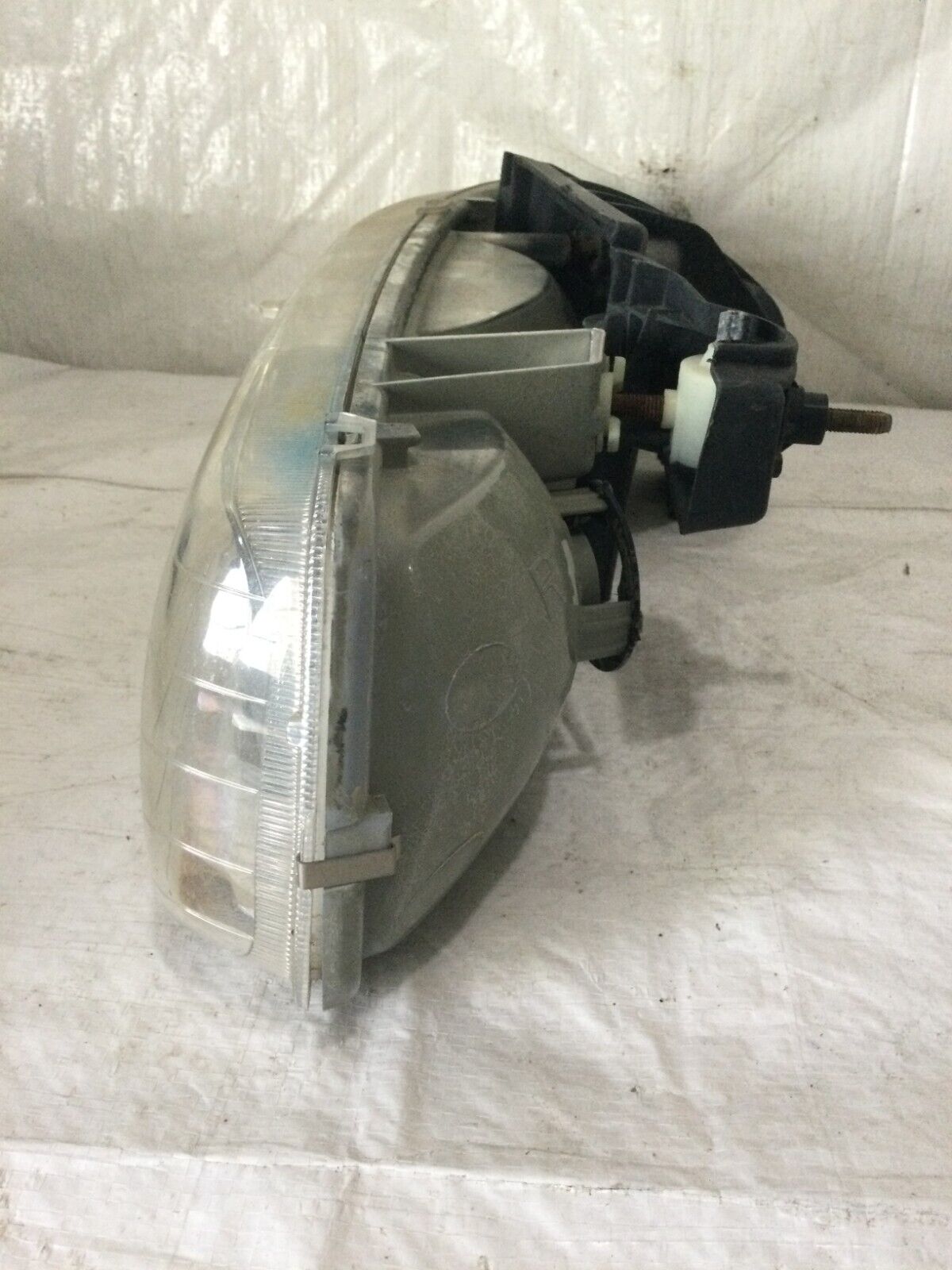 2001 Chevrolet Silverado 1500 Headlight Right Passenger Side OEM RH