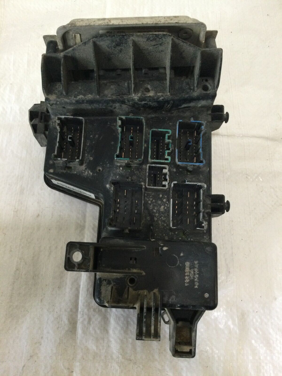 2004  Dodge Ram 1500 Engine Fuse  Box Realy  Module 56051039AD OEM