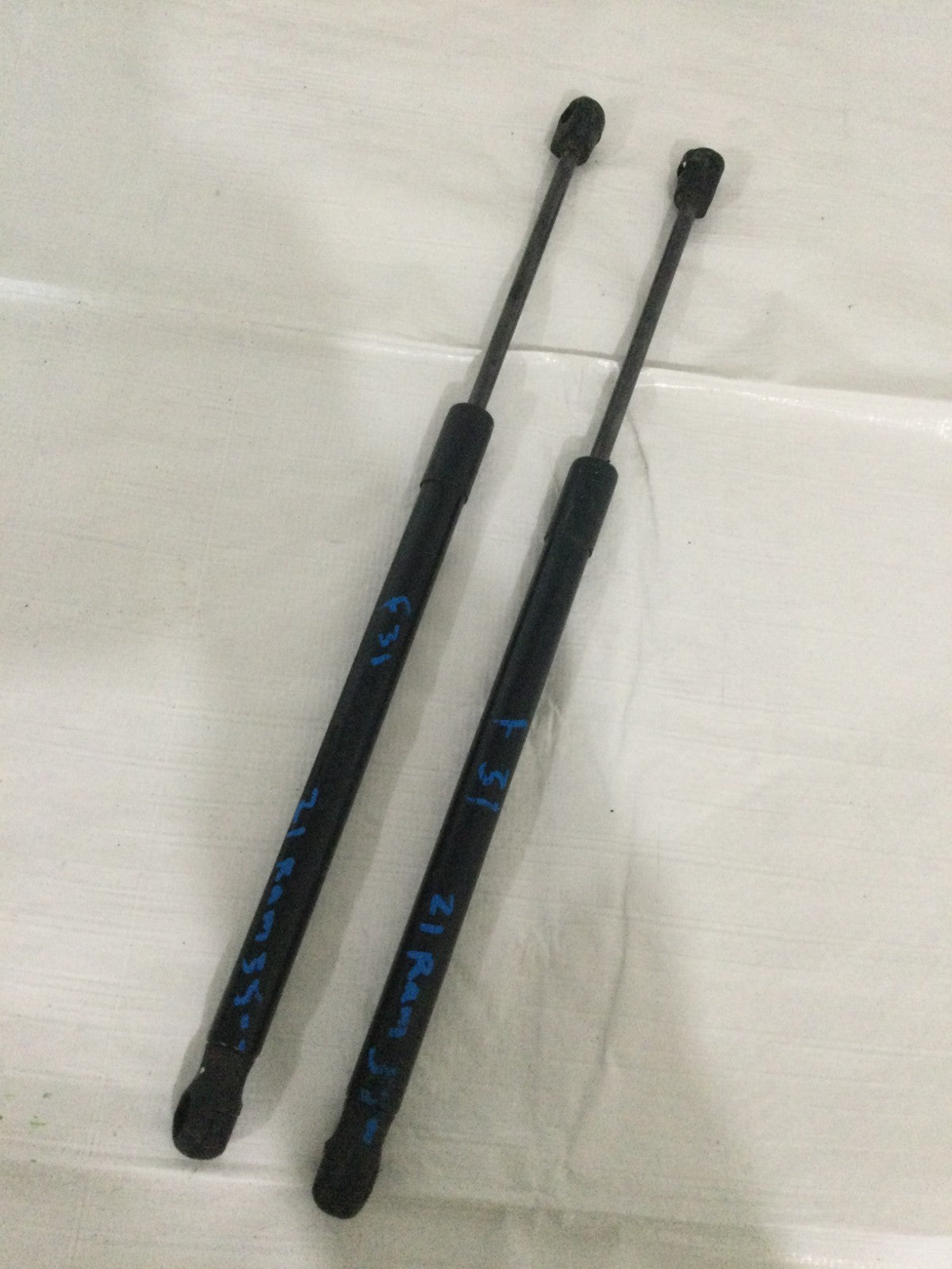 2021 Dodge Ram 3500 RH and LH Side Hood Strut Lift Support OEM 68360823AB