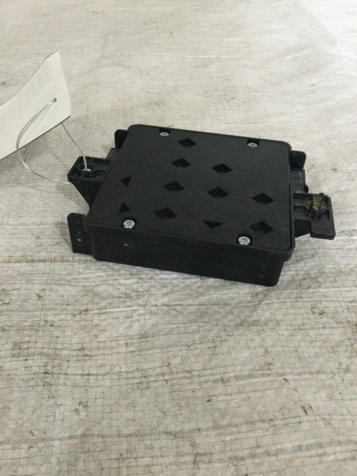 2017 Dodge Ram 3500 Hub Receiver OEM 68319680AD