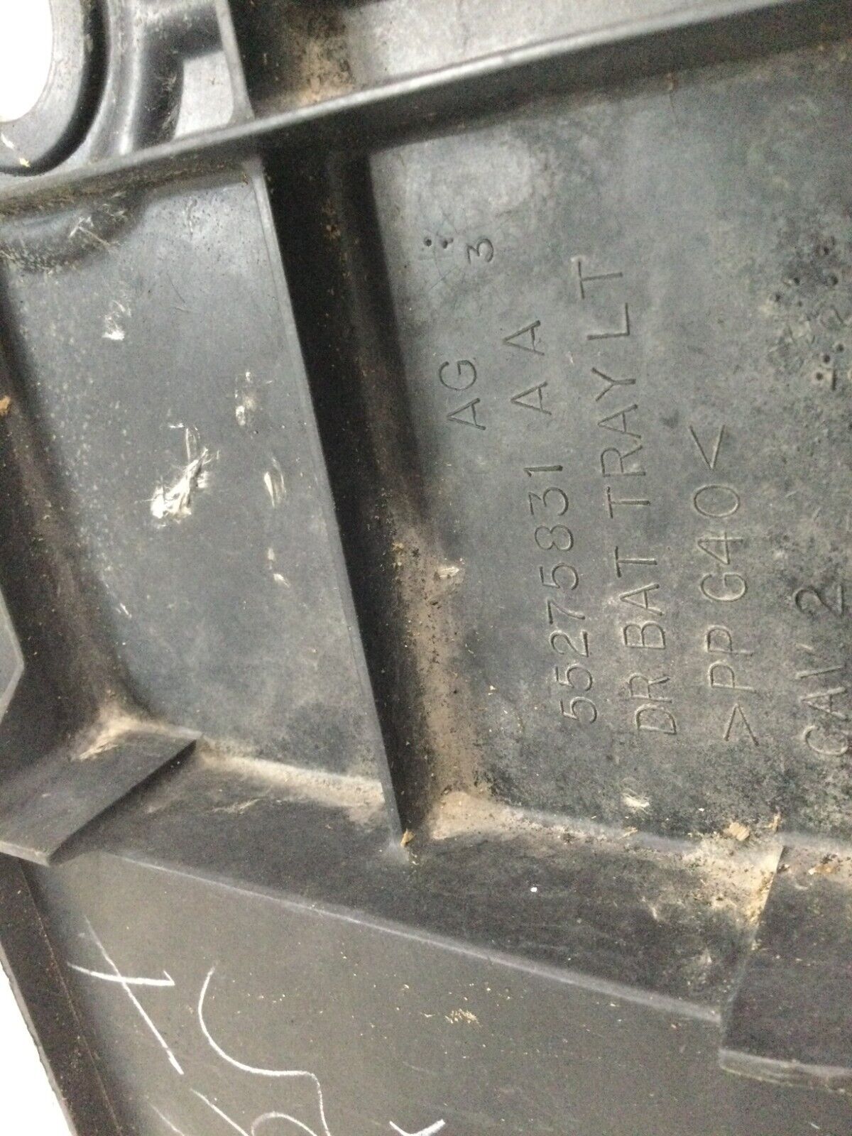 2002-2005 Dodge Ram 1500 2500 3500 Battery Tray Holder OEM 55275831AA