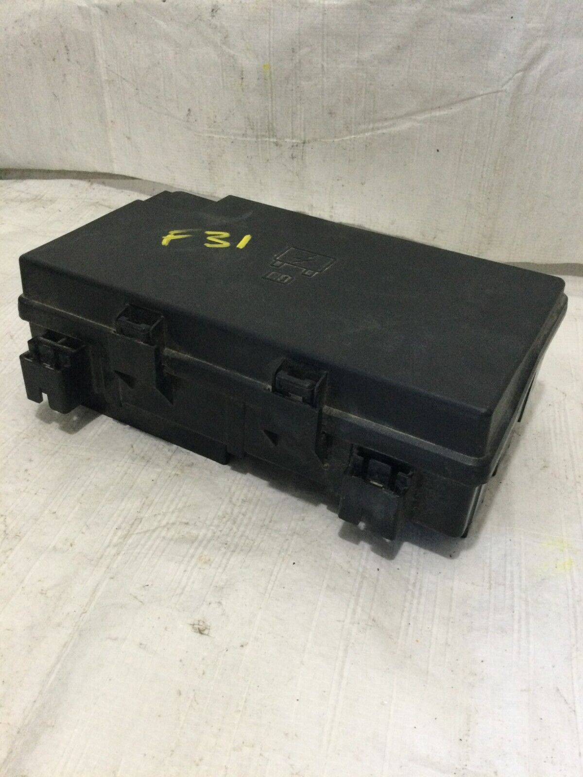 2021 RAM 3500   Power Center Fuse  Relay  Junction Box   68437289AB OEM