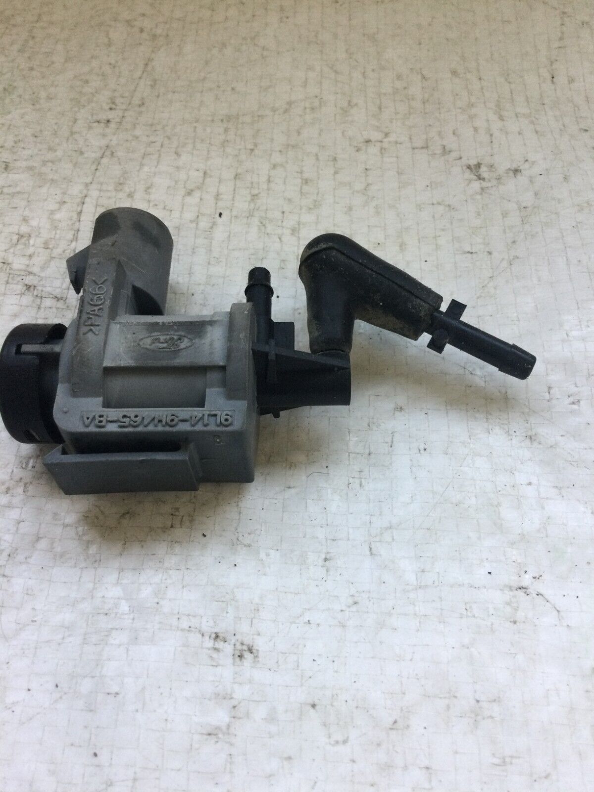 2017 Ford F150 F-150 Vacuum Solenoid Purge Valve 9L14-9H465-BA OEM