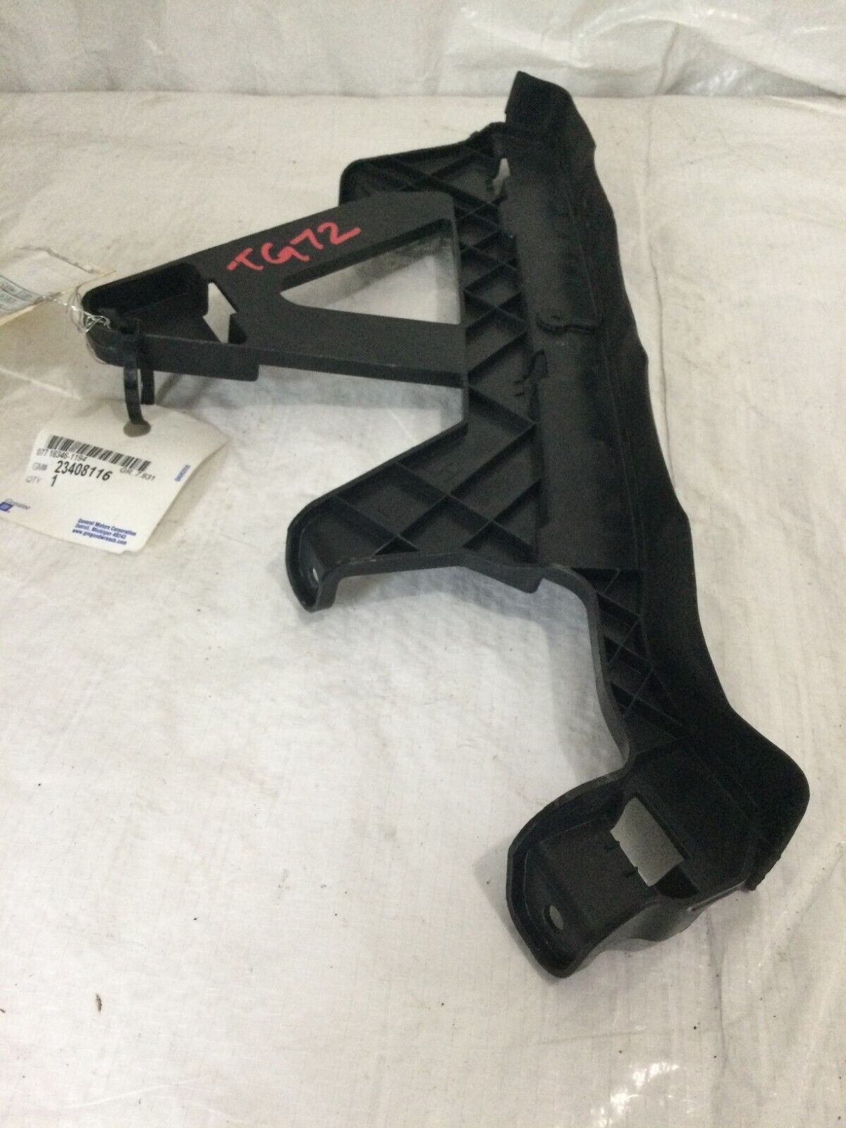 2019-2021 Chevrolet Silverado 1500 Left Headlight Mounting Bracket OEM 23408116