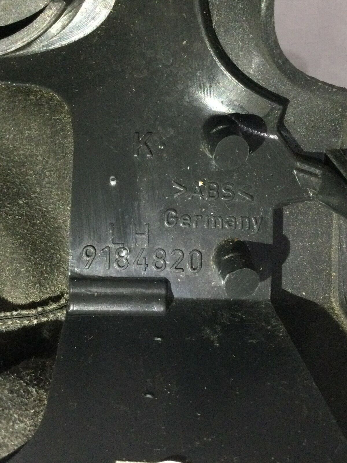 2004 Volvo S60 Parking Brake Lever Cover 9184820 OEM