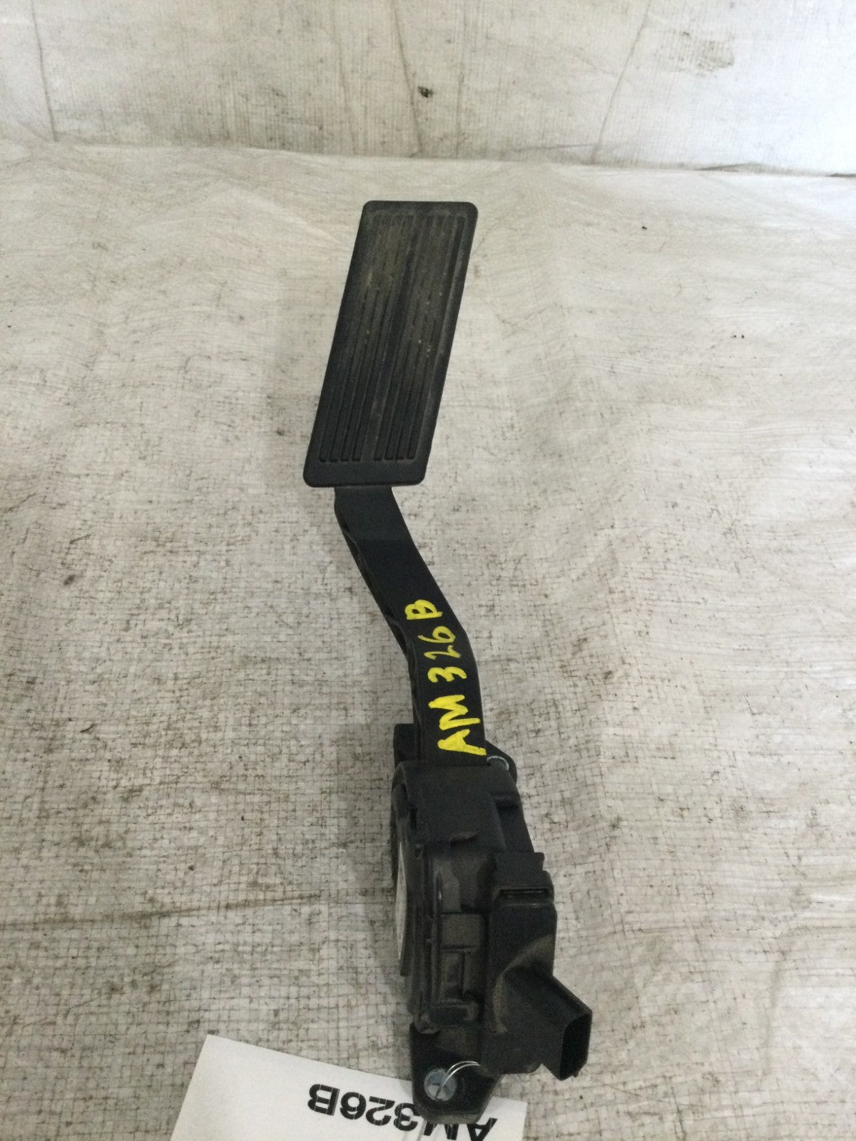 2007-2008 Dodge Ram 1500 Accelerator Pedal OEM 53034003AB