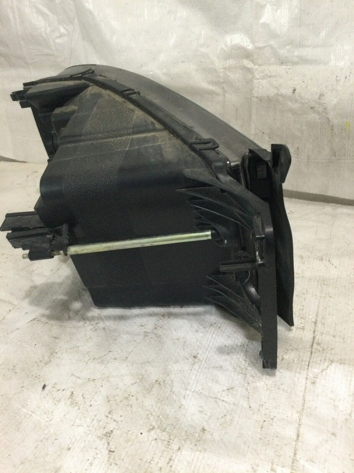 2004 Dodge Ram 1500 Black Headlight Left Driver Side OEM ( DAMAGE TAB )