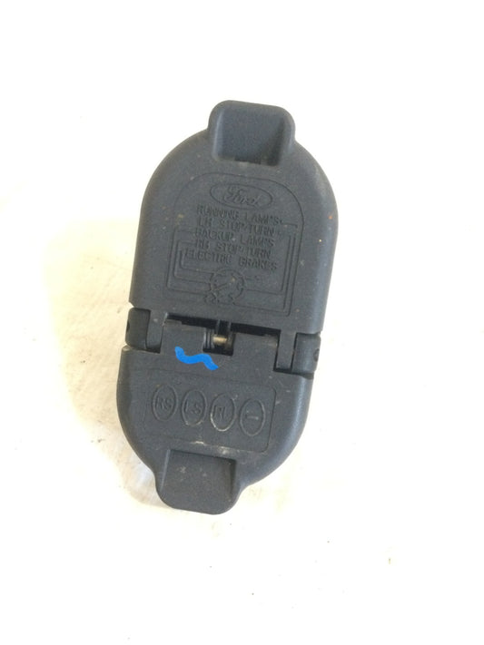 2018 Ford F150 F-150 5.0L Rear Trailer Wiring Connector OEM 6447302