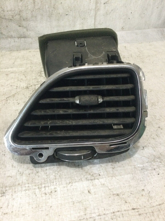 2013 Dodge Journey Front  Right  Passenger  Side Dash A/C Heater Air Vent 17499E