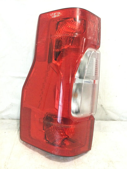 2020-2023 Ford F250 F350 Passenger Side Taillight RH OEM LC3B-13B504-AD