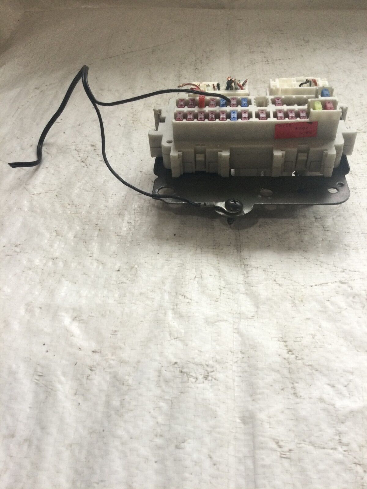 2005 Nissan Xterra Cabin Fuse Box OEM