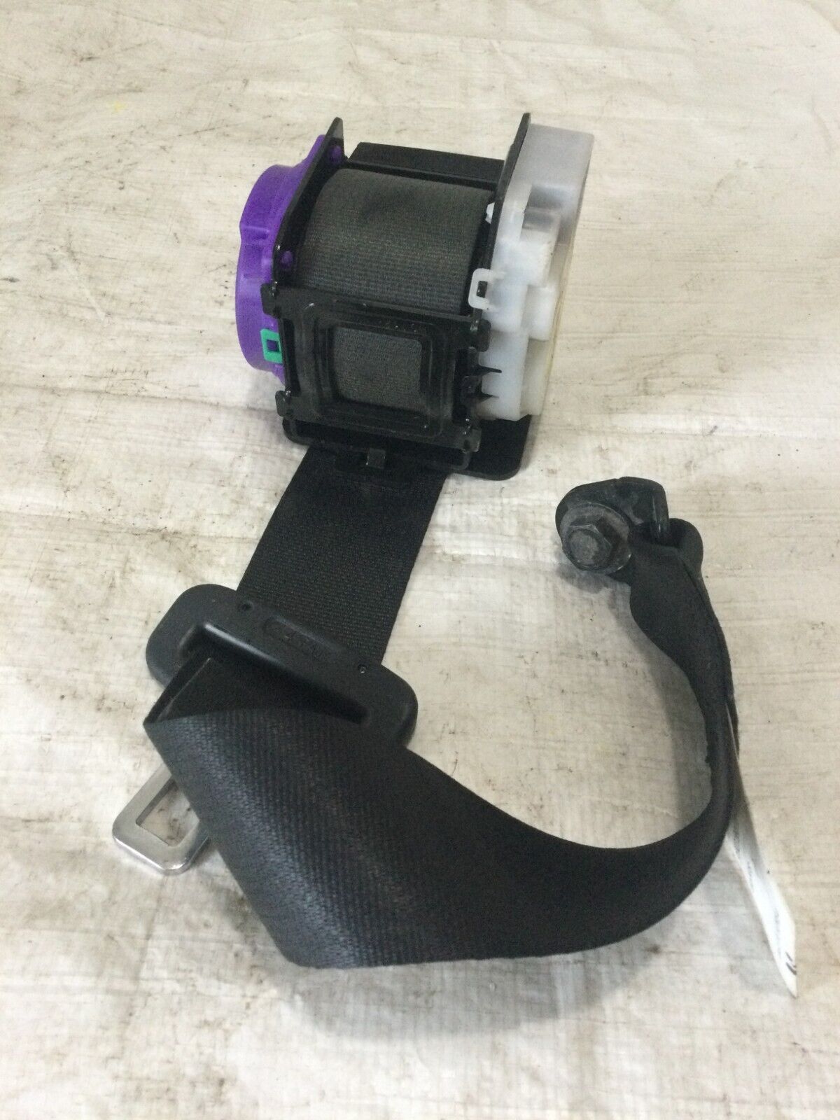 2017 Hyundai Elantra  Rear Right Seat Belt  OEM