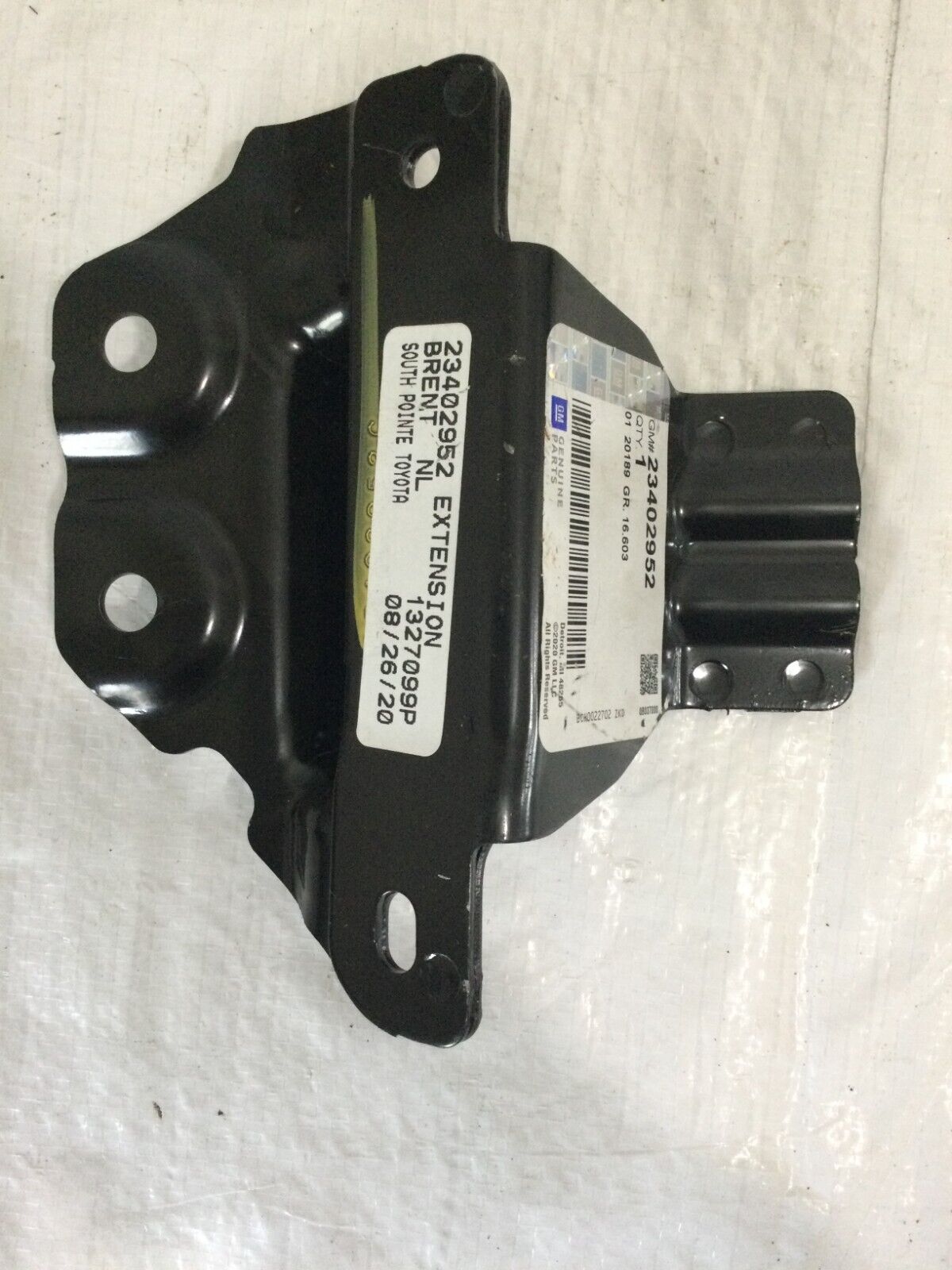 2019-2021 Chevy Silverado 1500 Left Fender Extension Bracket 23402952