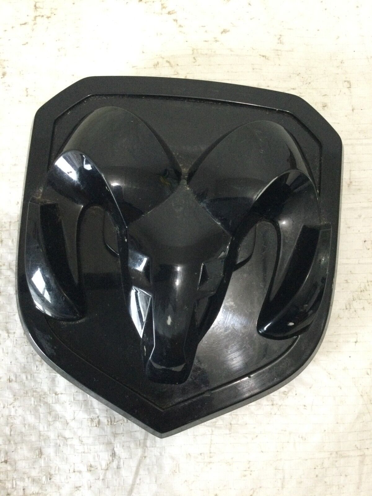 2021 Dodge   Ram 1500 Grille  Mounted  Emblem 68140322AA OEM