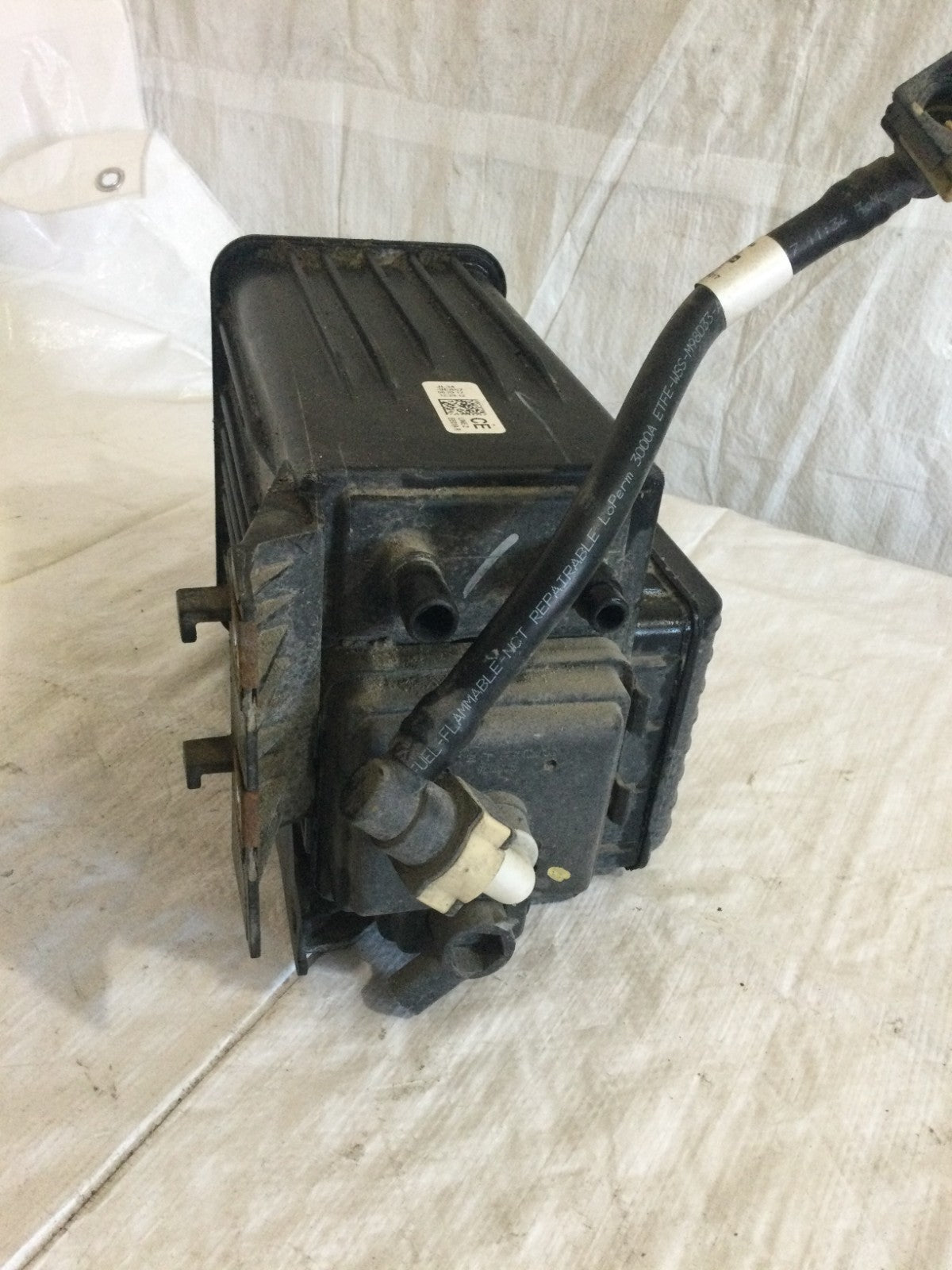 2018 Ford F150 F-150 5.0L Fuel Vapor Canister OEM JL34-9E857