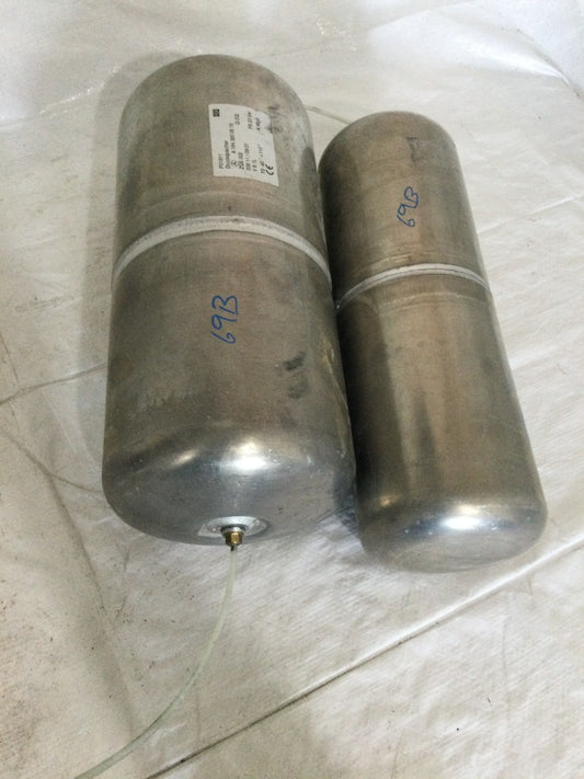 2011 Mercedes Benz GL350 3.0L Left & Right Air Suspension Compressor Tank OEM