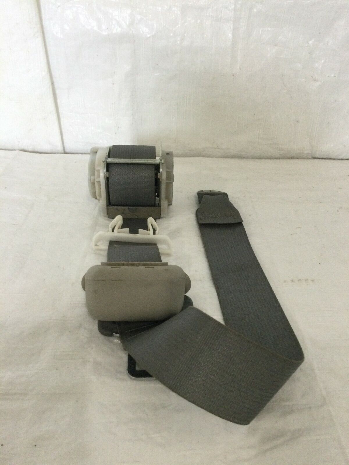 2006-2007 Dodge Ram 3500 Rear Left Seat Belt OEM