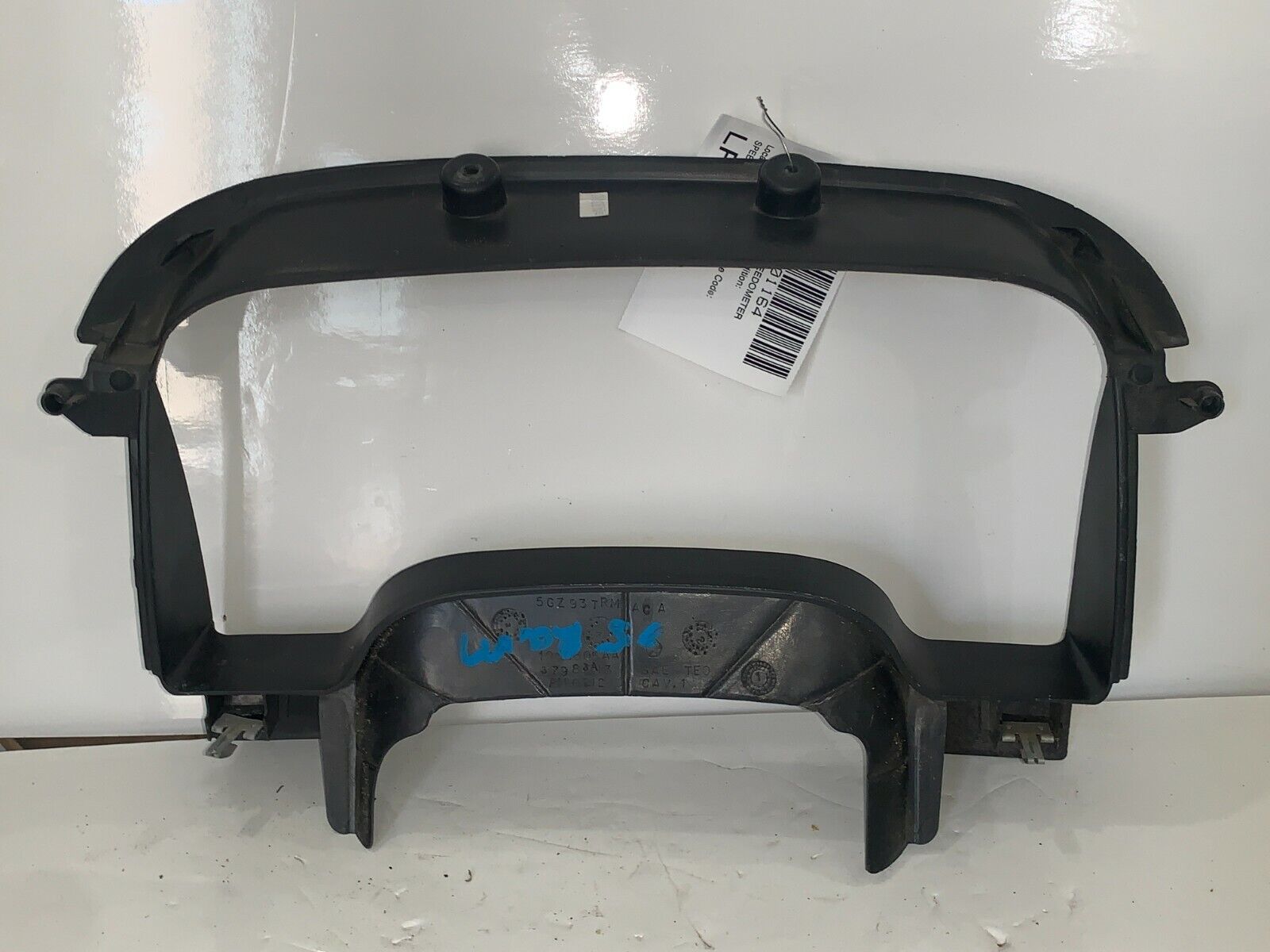 2005 Dodge Ram 1500 Speedometer Surround Trim Bezel OEM