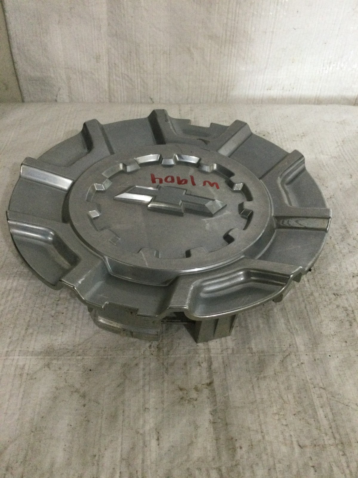 2017 GMC Sierra 1500 Center Cap OEM 22871243