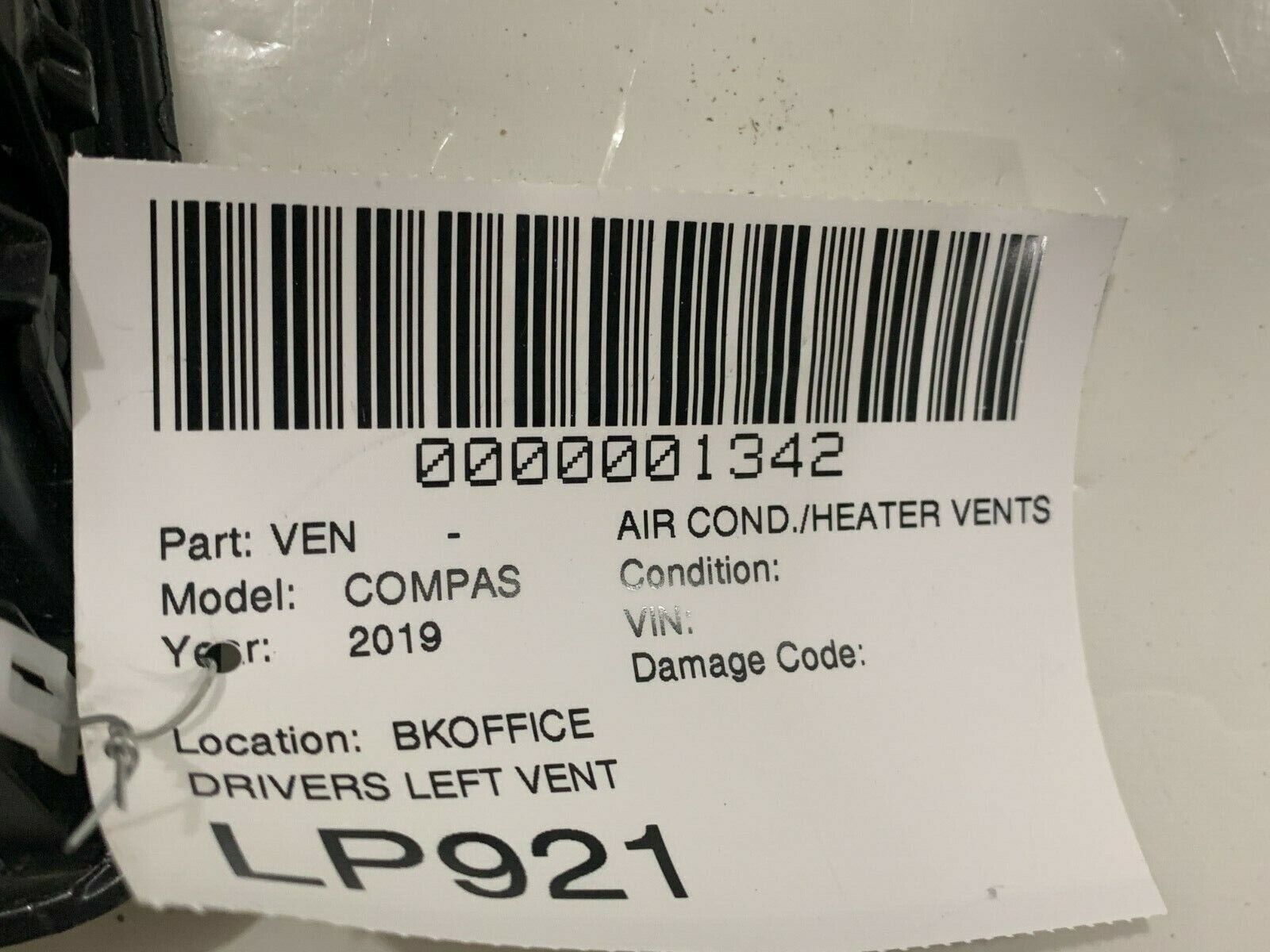 2019 Jeep Compass Left Driver Side Air Vent OEM 5UT64TRMA 