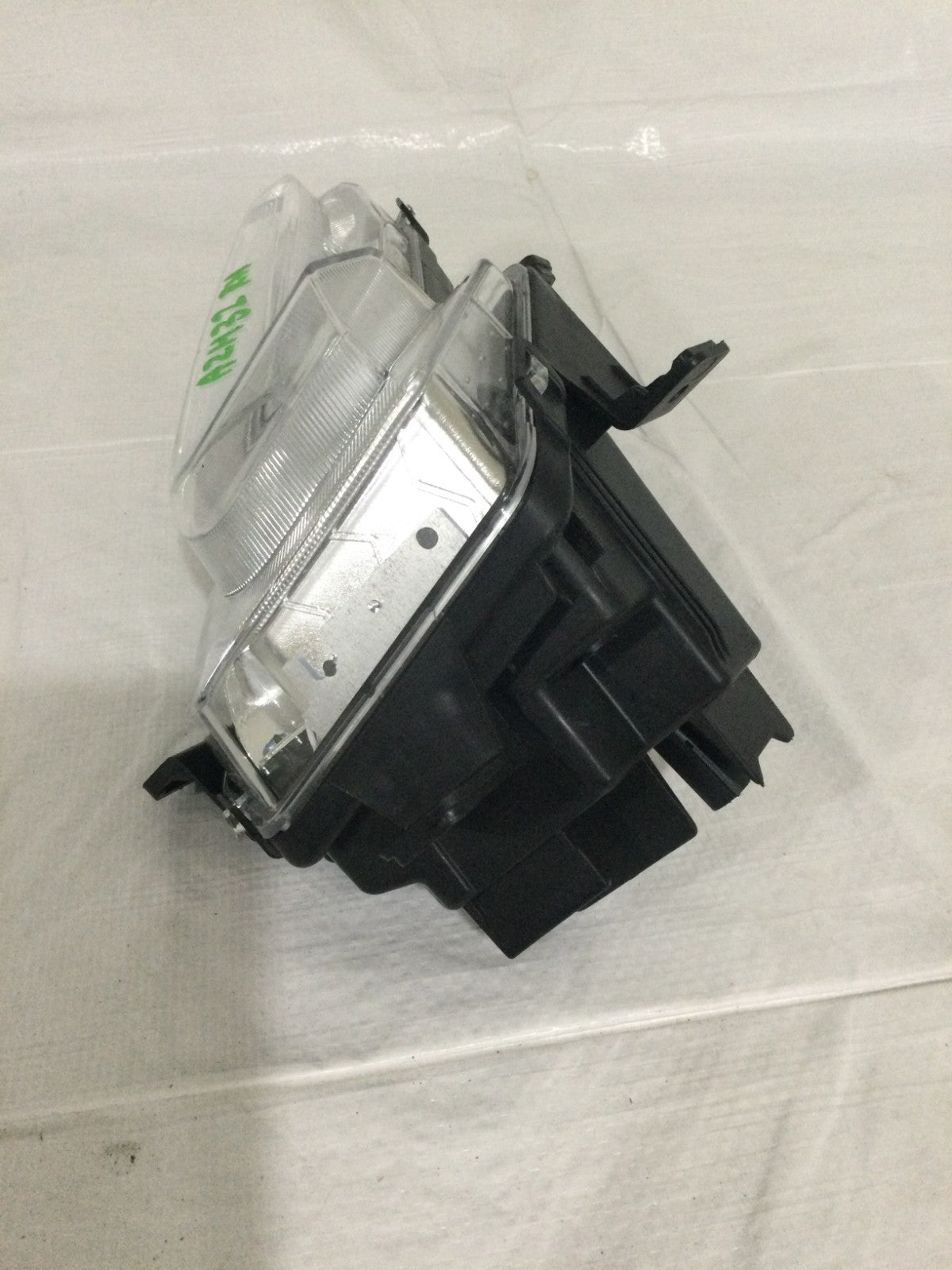 2016-2018 Chevrolet Malibu Right Passenger Side Bumper Fog Light OEM