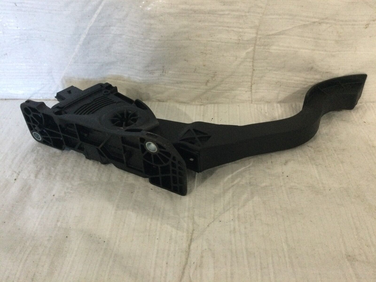 2017-2019 Ford Escape Accelerator Gas Pedal OEM F1DC-9F836-AA